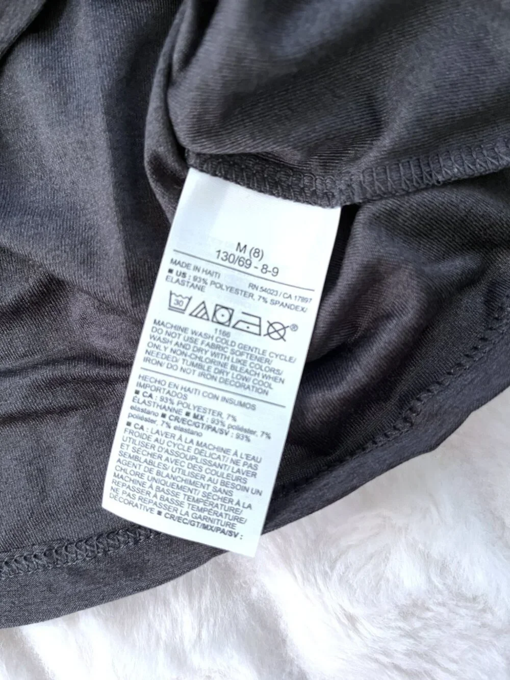 NWT Girls Old Navy CloudMotion Active T-Shirt (Black/Gray) M